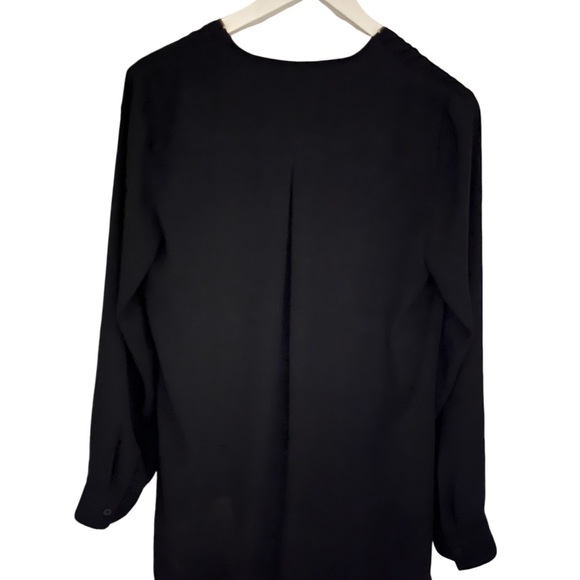 Women’s Trouvé Top - Picture 2 of 3